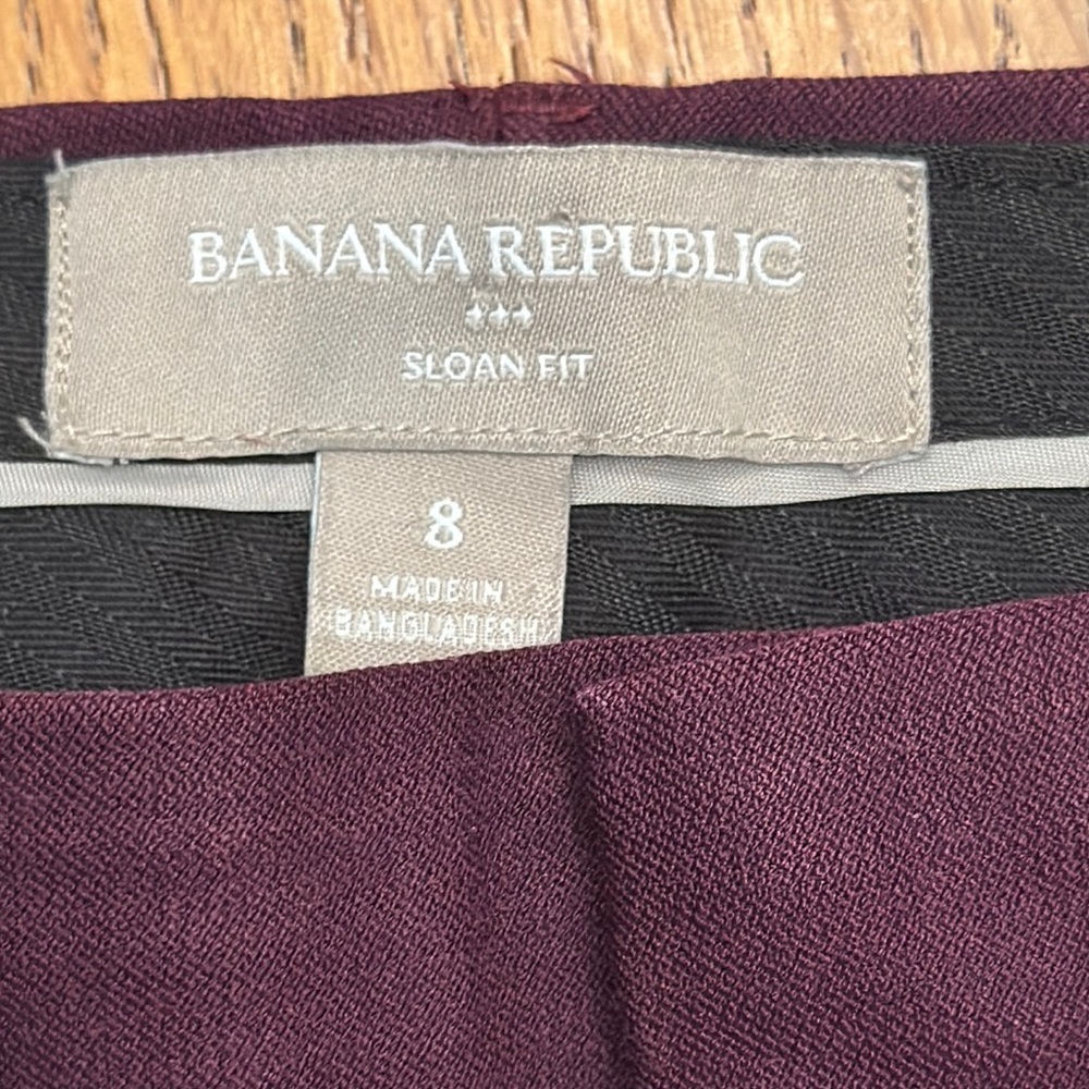 Banana Republic Burgundy Crop Sloan Fit Pants Size 8 - Picture 7 of 8